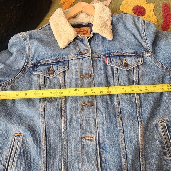 Womens Levi sherpa quilted lined denim jacket size 2X - Picture 4 of 4